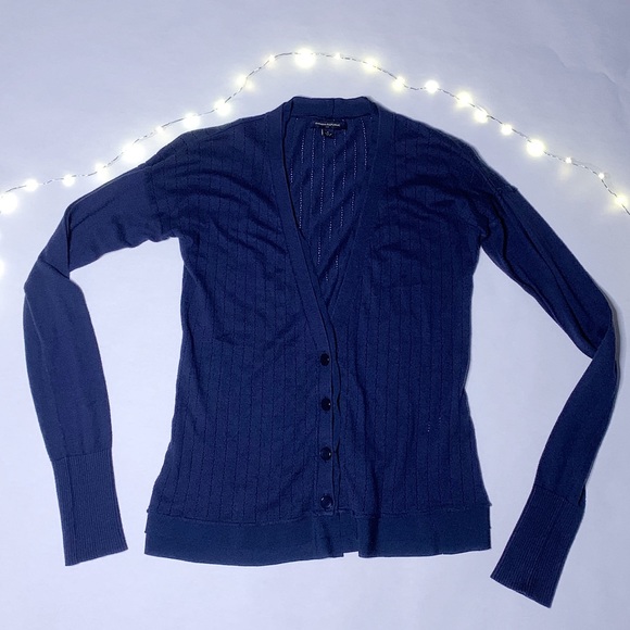 Banana Republic Sweaters - Banana Republic Navy Button Up V-Neck Cardi (xs)